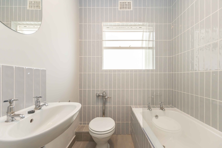 To Let 2 Bedroom Property for Rent in Sea Point Western Cape